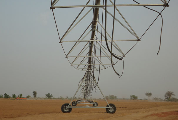 灌机空负荷运转图